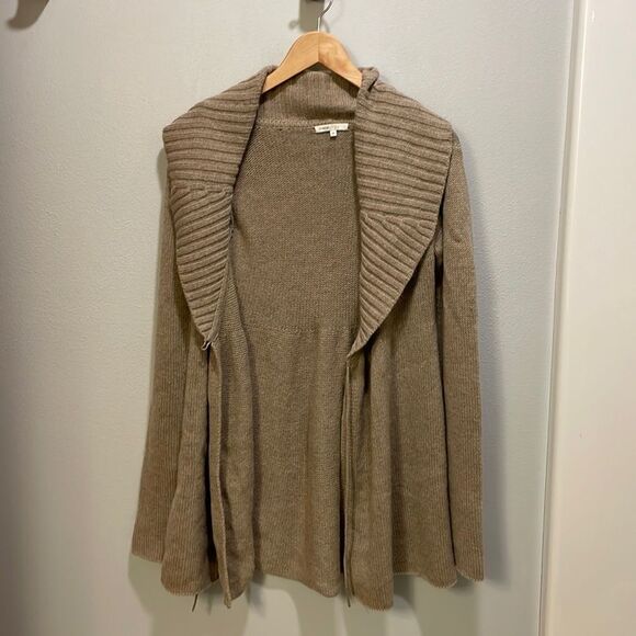 Vince woman’s tan long sweater. It is missing a tie and a button - Picture 1 of 10